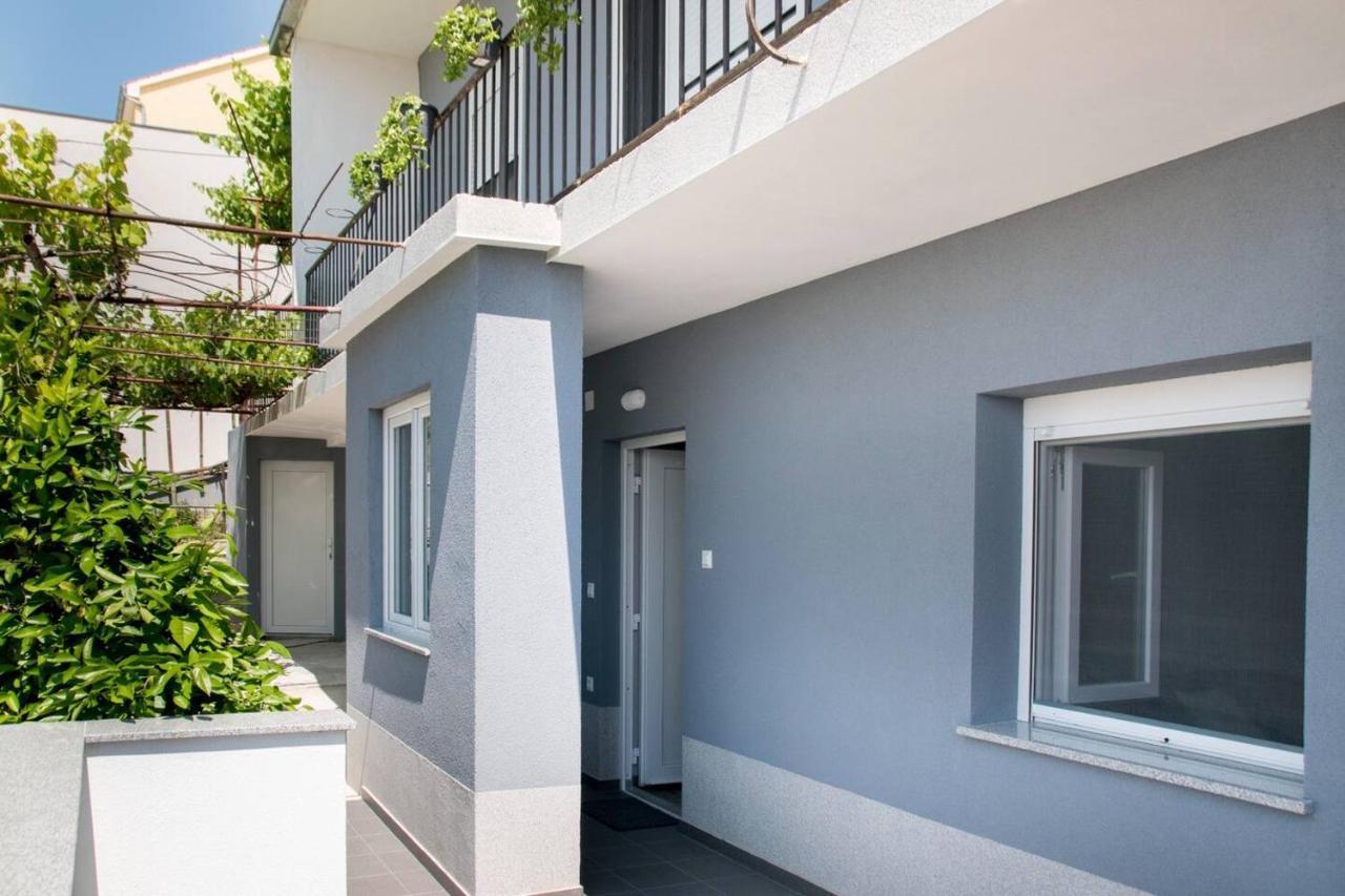 Apartment Bruna Solin Bagian luar foto
